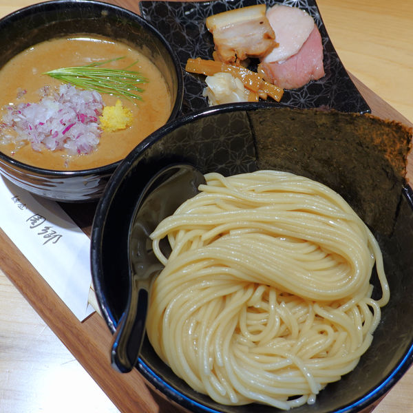 「つけ麺（大）900円」@麺屋 周郷 新橋店の写真