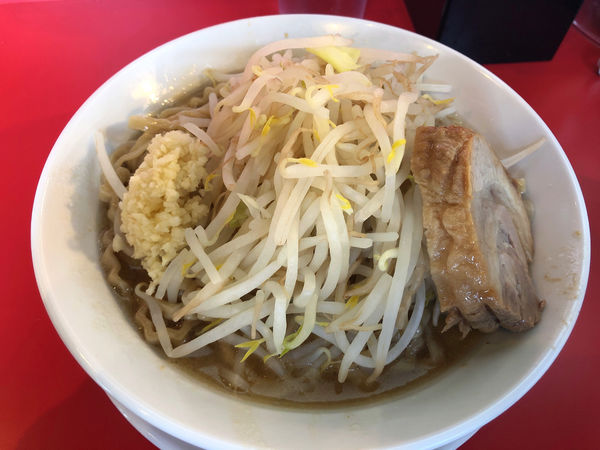 「超極太ラーメン　やさい　ニンニク普通」@ボディブローの写真