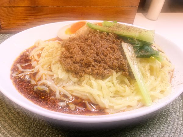 「汁なし坦々麺＋大盛り+辛さ増し増し+卵+ご飯」@麺や金時の写真