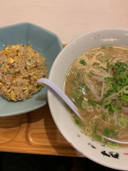 「昼やきめしセット（870円）」@らーめん味道場の写真