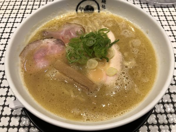 「鶏白湯（900円）」@麺処 虵の目屋の写真
