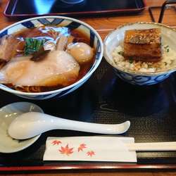 特製中華そば  角煮飯