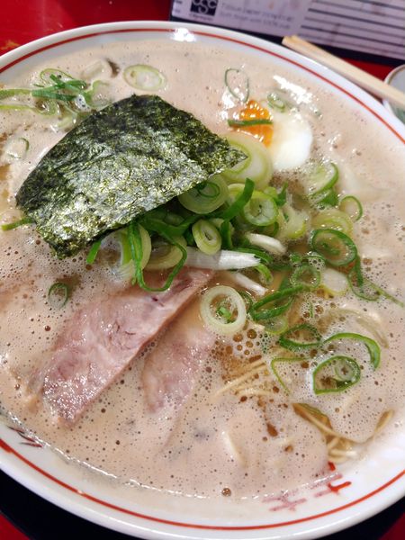 「らーめん・トゥルトゥルW増し」@中洲屋台 長浜ラーメン 初代 健太の写真