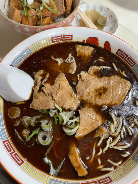 「しょうゆ＆豚めし」@旭川ラーメン蜂屋本店の写真