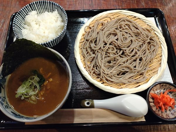 「カレーつけ蕎麦　６６０円」@カレー蕎麦亭 いきしぐさの写真