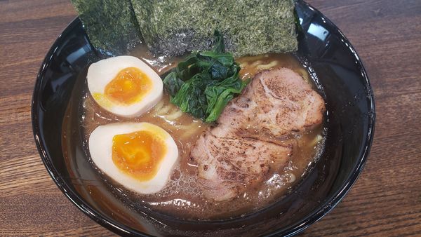 「ラーメン＋半熟玉子」@麺家 GOOD LUCK 総本店の写真