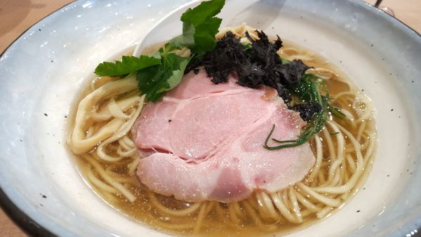 「特性にぼし中華そば(淡麗)800円」@らぁめん食堂 亀の遠吠えの写真