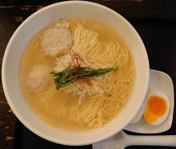 「あら炊き塩らぁ麺＋味玉子(990円)」@麺屋 海神の写真