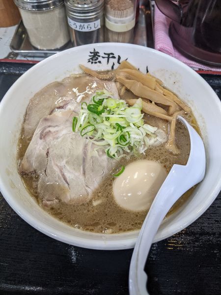 「こってり煮干し味玉らーめん」@煮干しらーめん青樹 立川店の写真