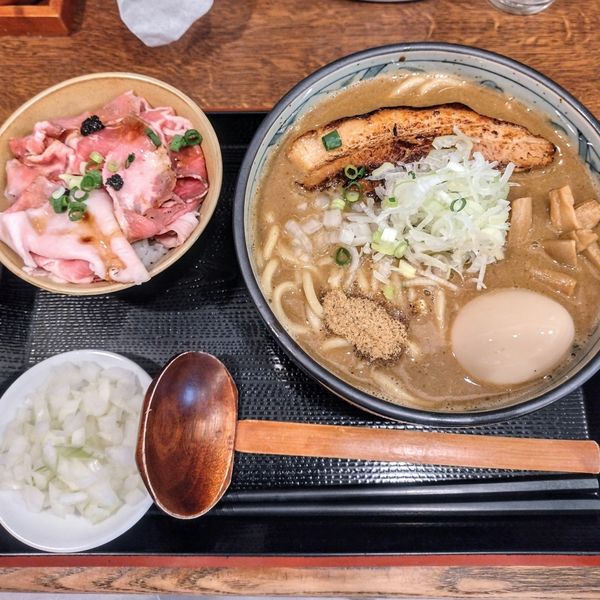 「中華そば並､味玉､玉ねぎ､限定丼」@つけそば 九六の写真