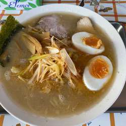 とんこつ塩ラーメン650円+ネギ