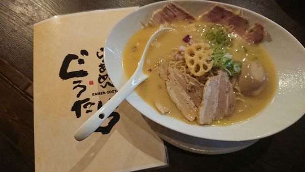 「特製魚介鶏豚骨らぁめん」@らぁめん ぐうたらの写真