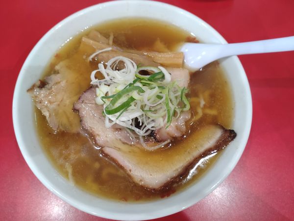 「チャーシュー麺、餃子３個」@一品香 駒生店の写真