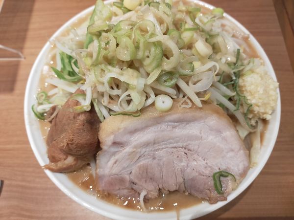 「らーめん(豚1枚)1050円(特盛150円)」@ちばから 蒲田店の写真