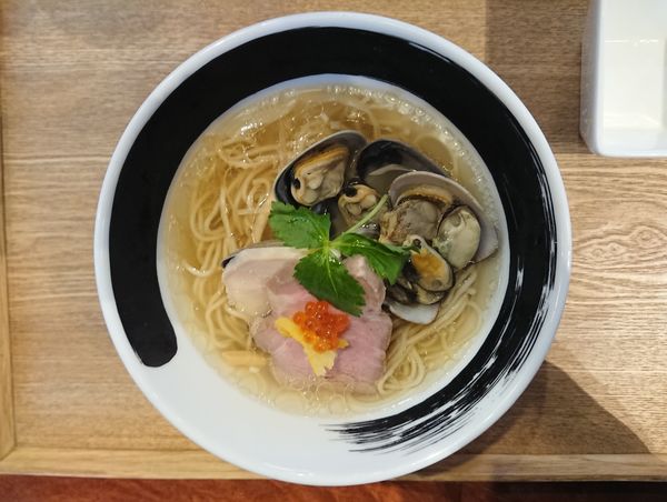 「浅利とムール貝の汐そば」@麺処しろくろの写真