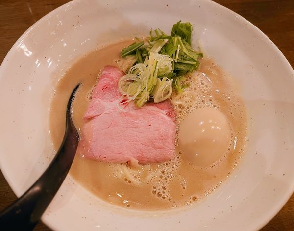 「鶏白湯」@ラーメン翼の写真
