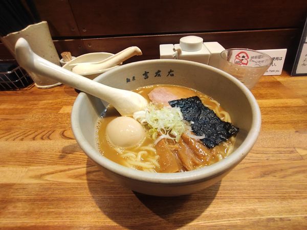 「味玉ラーメン」@麺屋吉左右の写真