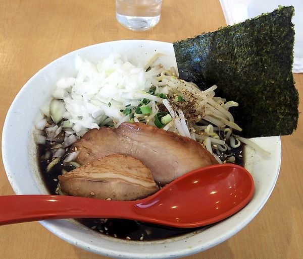 「くろすけ+きざみ玉ねぎ」@我流らーめん 心瀧の写真