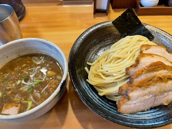 「つけ麺中盛り900円、肉増し250円」@つけ麺 大武の写真
