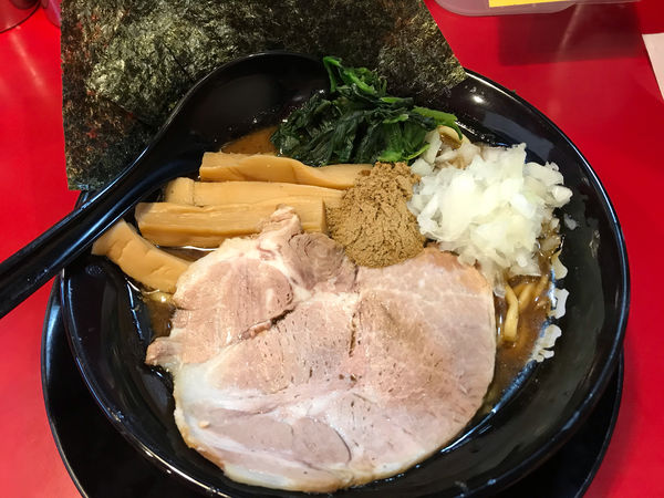 「極濃厚煮干ﾗｰﾒﾝ固め800円」@横浜家系ラーメン 淵野辺 大和家の写真