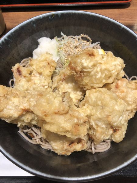 「冷やし鶏天そば」@おらが蕎麦 四ツ橋エイチツーオービル店の写真