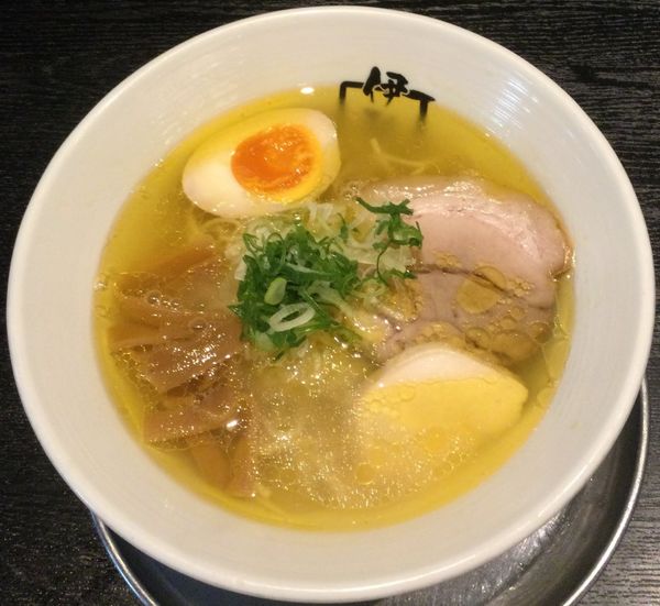 「韋駄天塩らー麺 800円」@麺行使 伊駄天 静岡店の写真