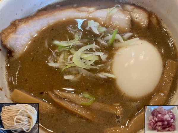 「特製つけ麺(中)＋玉ねぎ」@つけ麺 大武の写真
