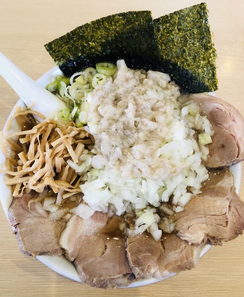 「チャーシュー麺(身入り)+玉ねぎ 1040円」@手打ち中華そば 酒田の写真