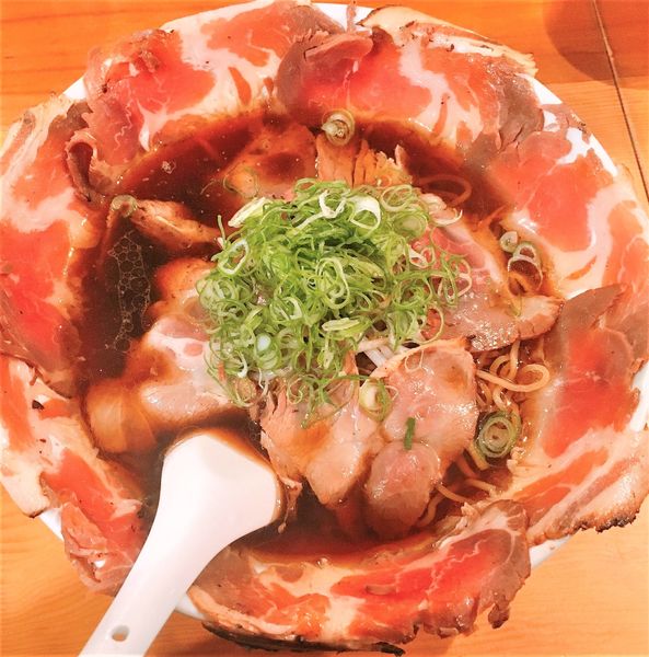 「焼豚満開横丁そば」@横丁そば 小西湖の写真