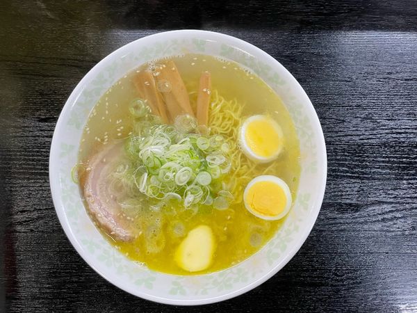 「塩バターラーメン」@山汁らーめんの写真