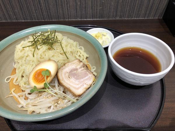 「ざる満月らーめん(醤油・中盛り)930円」@手打ちらーめん 満月の写真
