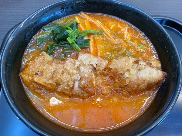 「山賊シビカラらーめん ¥940」@フードコート山美湖の写真