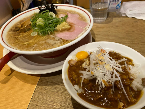 「背脂生姜醤油ラーメン」@生姜醤油専門 我武者羅 幡ヶ谷本店の写真