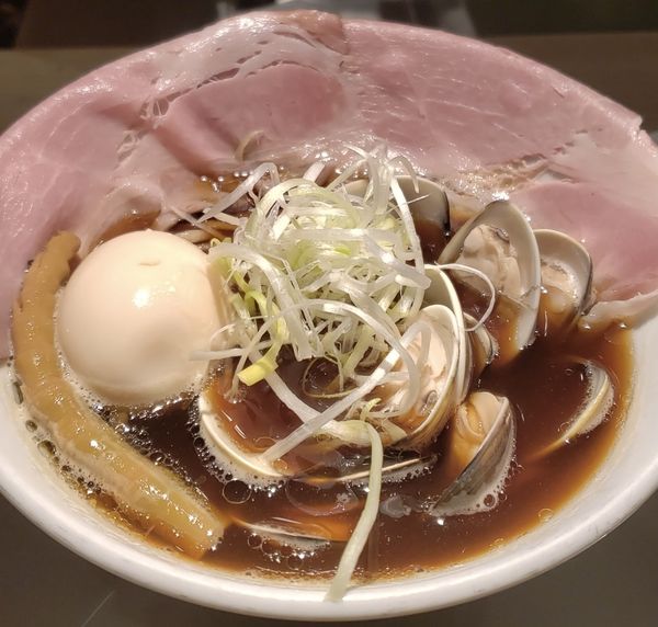 「はまぐりらーめん 980円」@くそオヤジ最後のひとふり 本店の写真