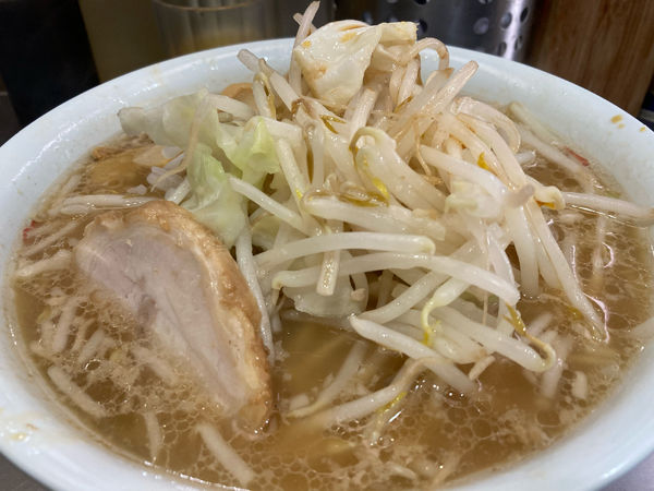 「モヤシラーメン　950円」@ホープ軒 千駄ヶ谷本店の写真