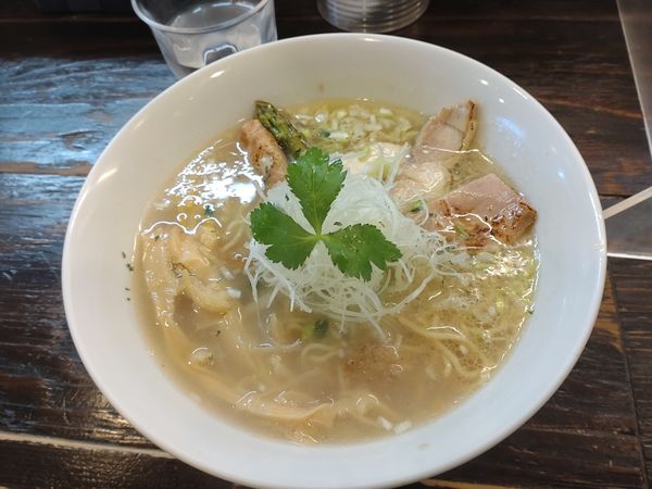 「塩中華そば」@中華そば こむぎの写真