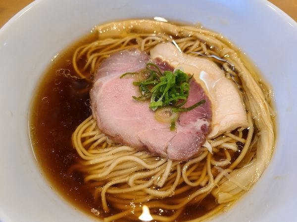 「醤油らあ麺　鶏茶漬け」@らぁ麺 はやし田 横浜店の写真