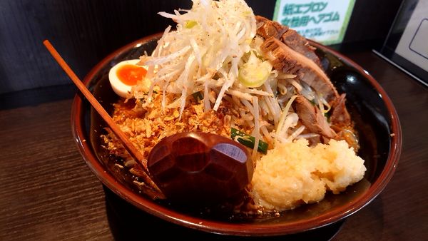 「男のニンニクみそラーメン 大盛 餃子3個」@麺屋 和ッ 船橋店の写真
