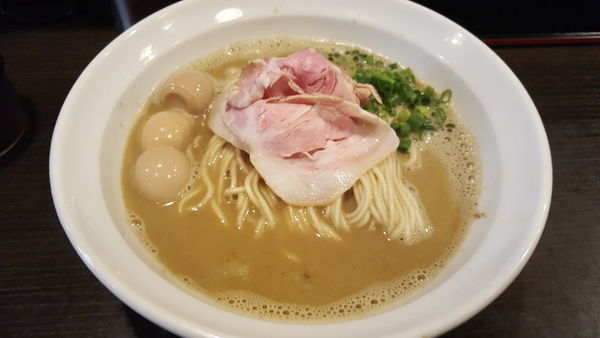 「三陸産牡蠣そば」@灰汁中華 丿貫 福富町本店の写真