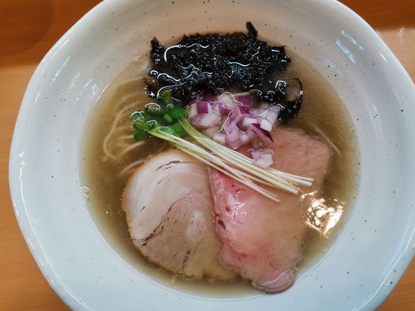 「煮干しらーめん塩」@らーめん わらびの写真