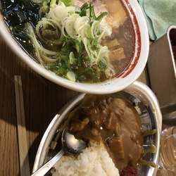 ラーメン＋半カレーセット