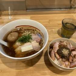 らーめん醤油＋味玉＋チャーシュー丼