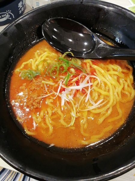 「辛味噌担々麺」@はま寿司 浦和店の写真