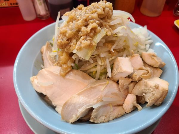 「まぜそば　鶏増し」@自家製麺 酉の写真