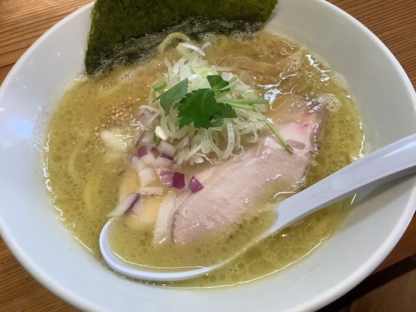 「鶏ヤバイラーメン　850円」@圭一屋 本店の写真