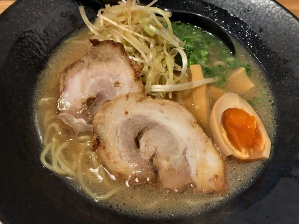 「わらすこラーメン」@麺や わらすこの写真