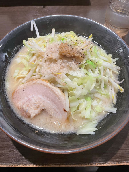 「塩壱郎」@横濱家系ラーメン 壱角家 西新宿店の写真