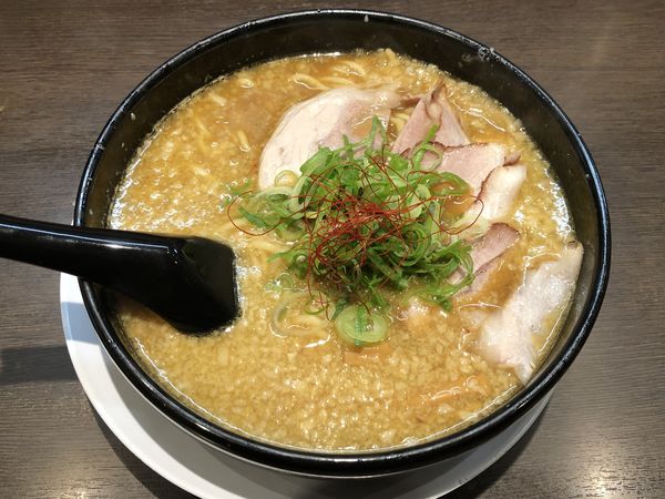 「カレーラーメン　￥８８０」@来来亭 大府店の写真