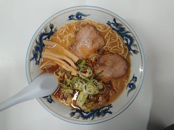 「正油ラーメン」@元祖北海道旭川ラーメン ぺーぱんの写真