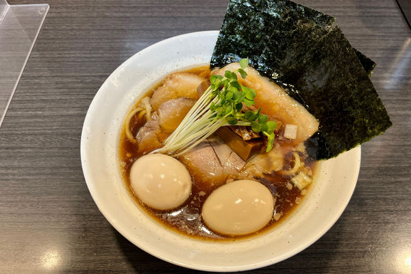 「特製醤油ラーメン990円」@ラーメンつけ麺 奔放の写真